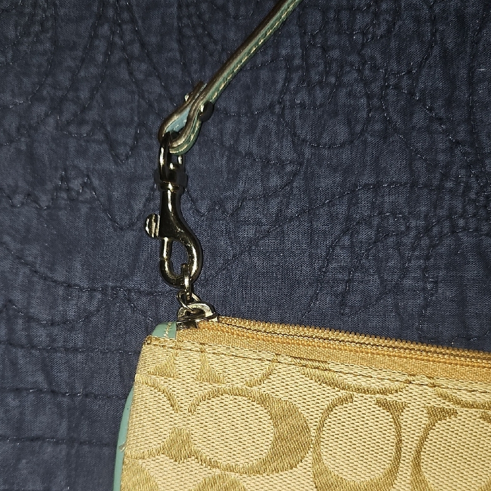Coach Multicolor Patchwork Wristlet Clean Like New - image 3
